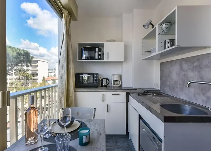La Brise By Interhome * Cannes